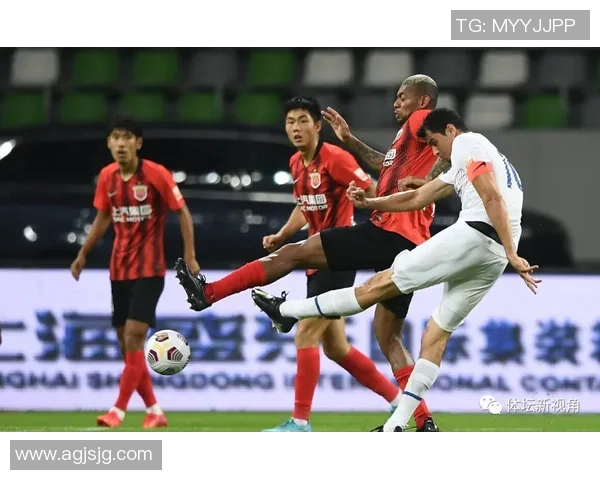 西甲焦点战马竞与曼城激战成平局红牌争议引发全场热议